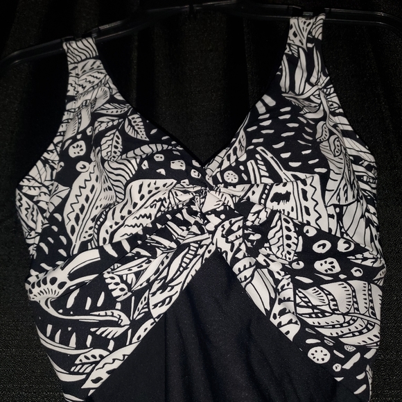 NWT Knot front Tribal Sport 1 piece swimsuit in Tropic Combo Ebany by Lycra - Picture 2 of 13